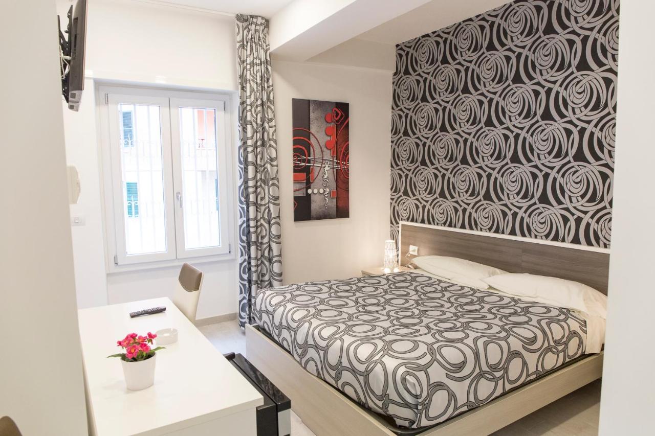 Metronia Guest House - Bed and Breakfast Rome