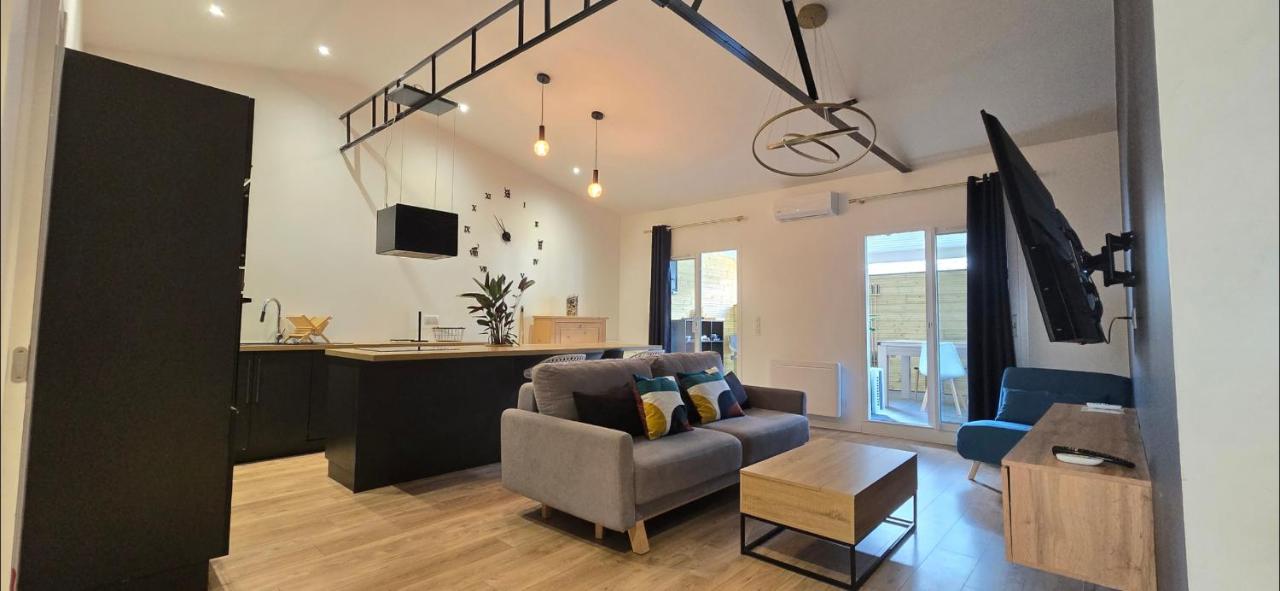 TheSecret 8 couchages, Sanctuaires et gare 5mn Climatisé , salle de sport terasse - Chambres d'hôtes Lourdes