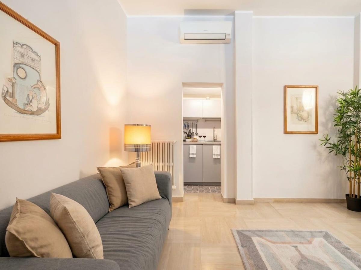 Penthouse in the heart of Bari with terrace - Chambres d'hôtes Bari