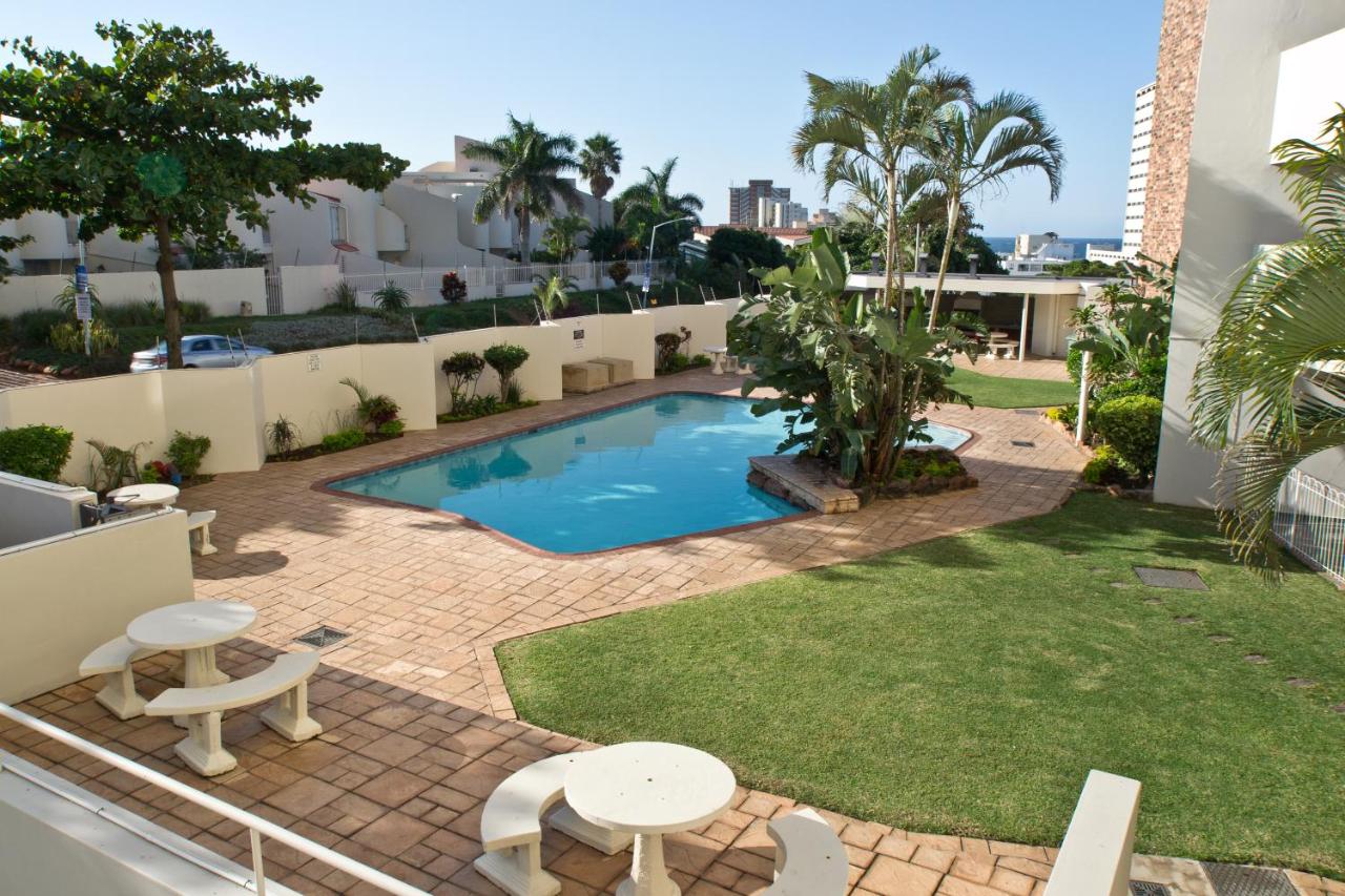 43 Sea Lodge - by Stay in Umhlanga - B&B Durban
