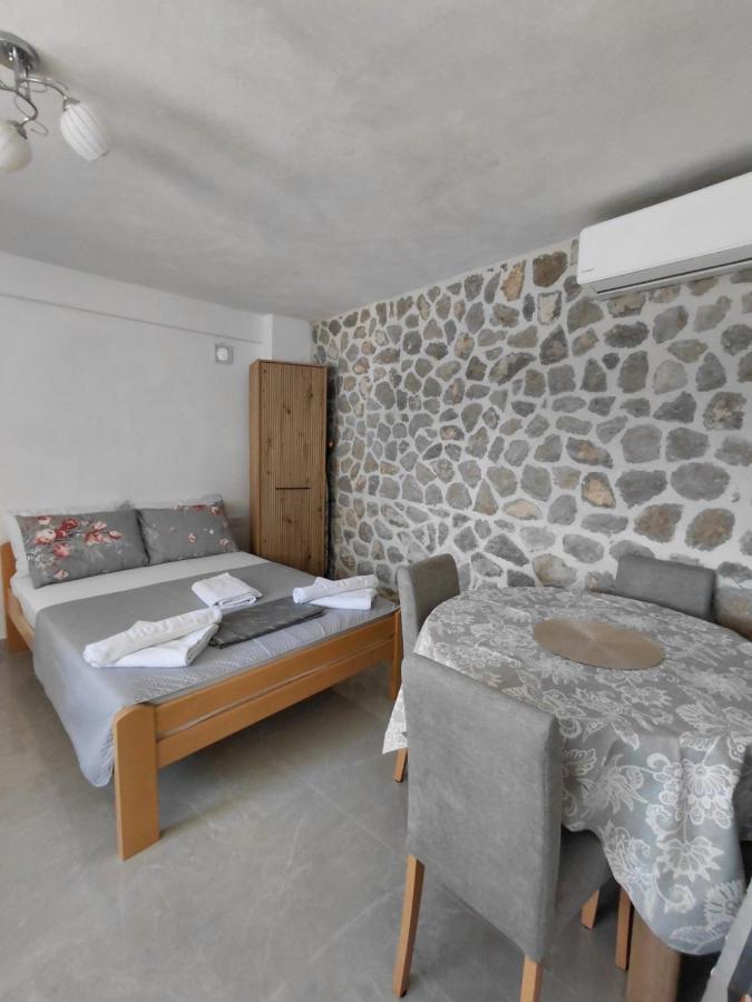 Anastasija & Tara - Bed and Breakfast Ðuraševići