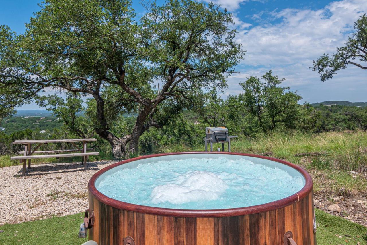 The Perch- Texas Tiny Haus with amazing views - Ferienwohnung Spring Branch