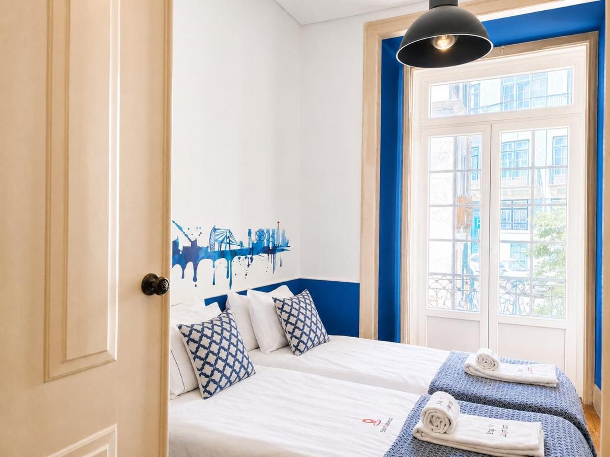 Explore Lisbon from an Artistic Alfama Home - Bed and Breakfast Lissabon