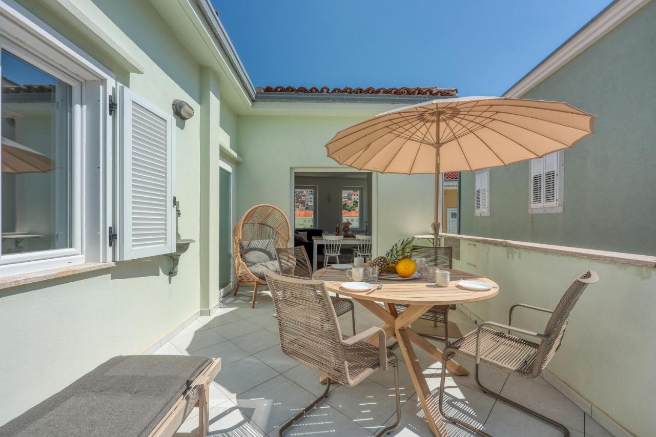 The Perfect View Penthouse Design Apt. - Happy Rentals - B&B Mali Lošinj