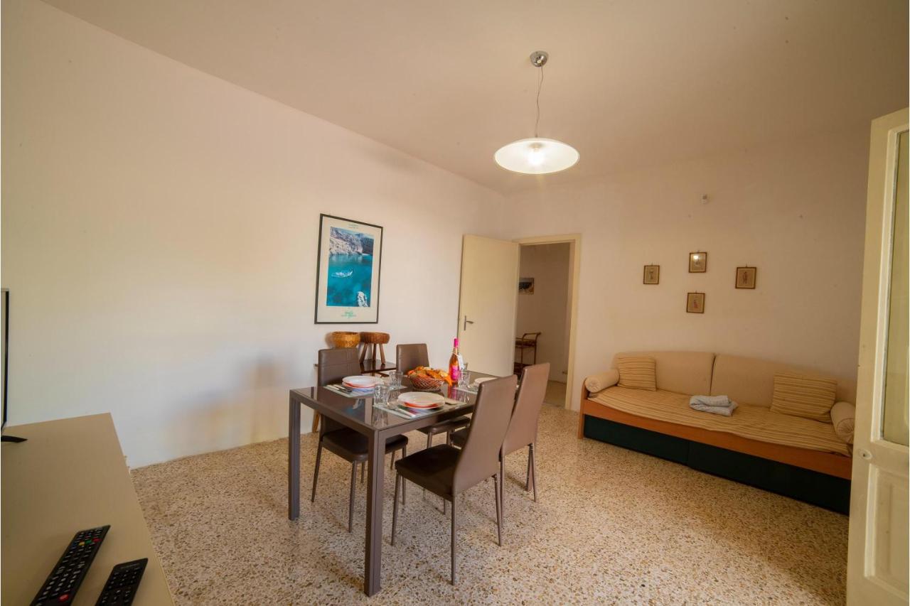 Villa con 2 Camere da Letto e Vista Mare