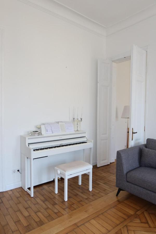 Very Nice flat with big balcony - Ferienwohnung Odessa