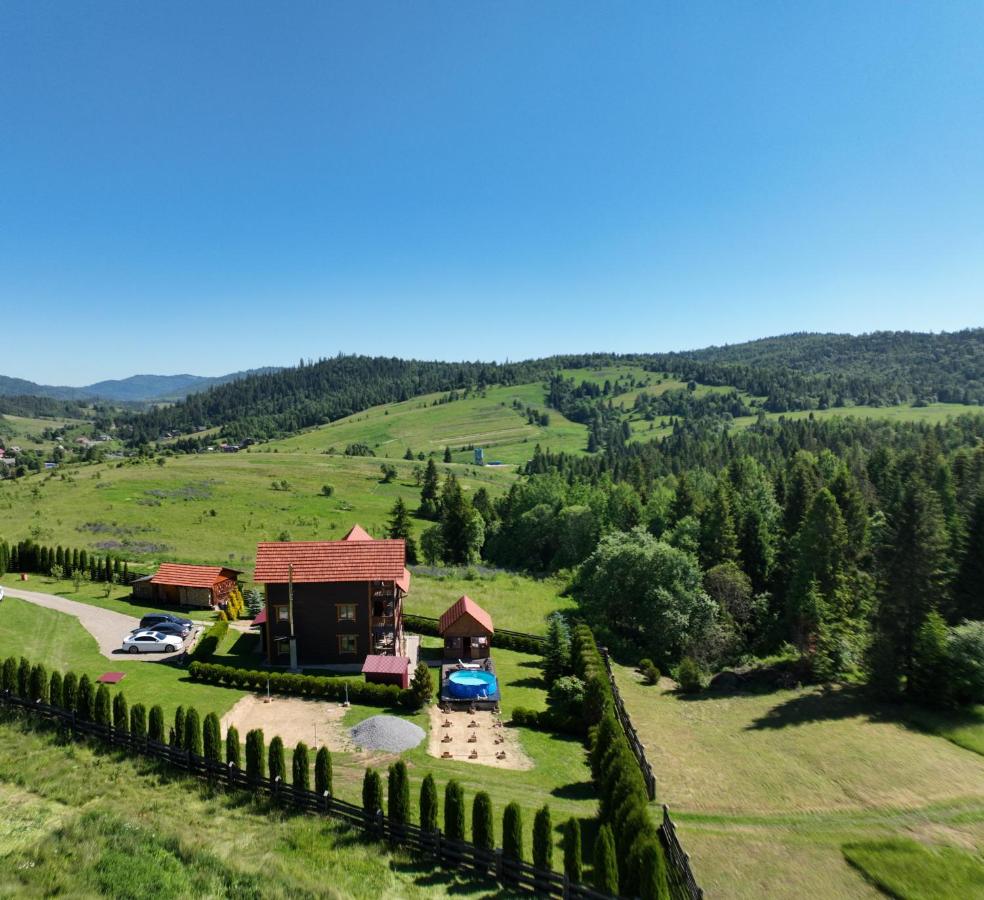 Лісовий Затишок - B&B Tukholka