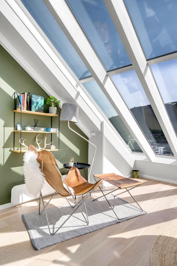 Amazing Sky Loft with Glass Roof & Panorama views - B&B Tromsø