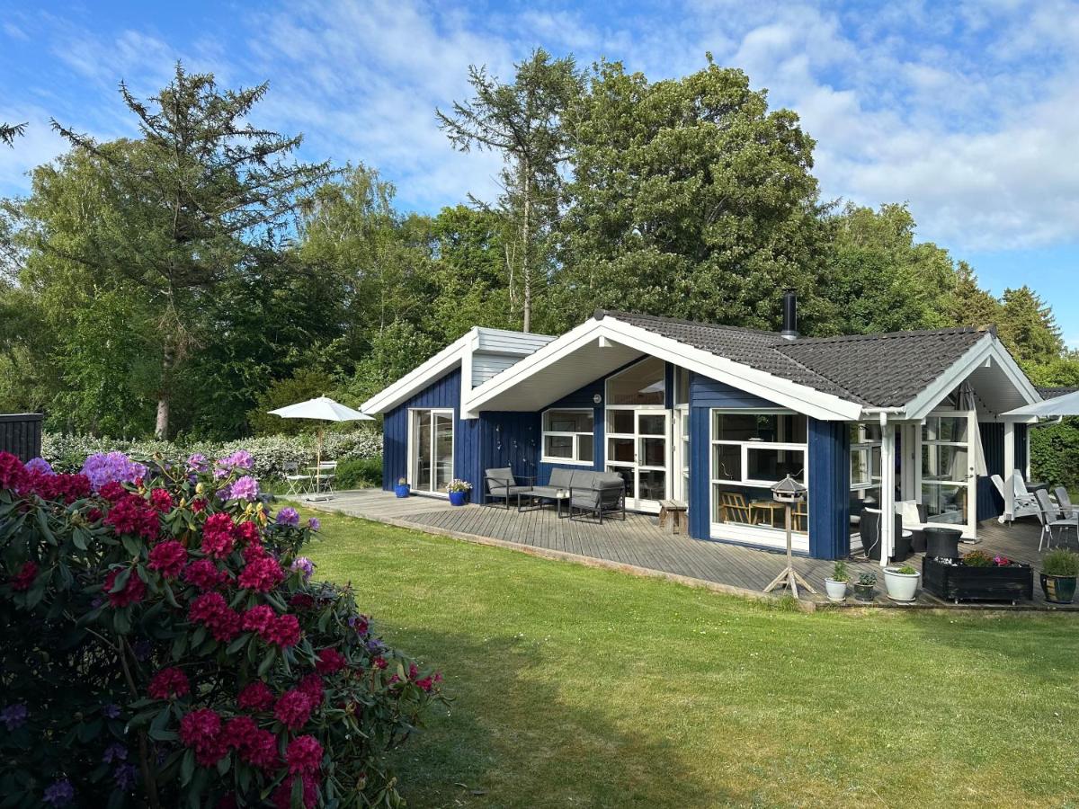 Vejby Strand cabin near beach & Heatherhill - 101 m2 - Chambres d'hôtes Vejby