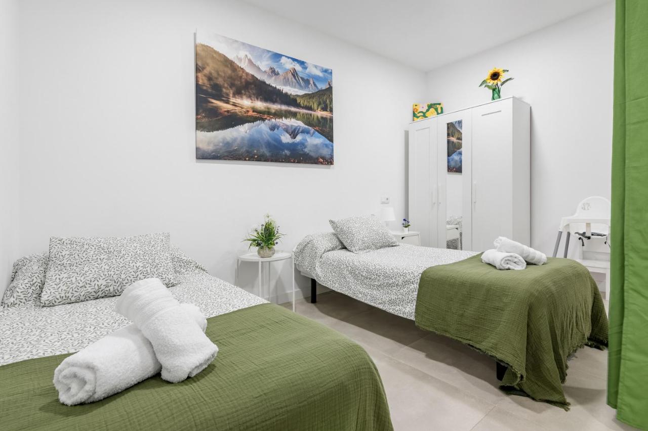 Apartment 2 Private complex Parking 7 people - B&B Madrid