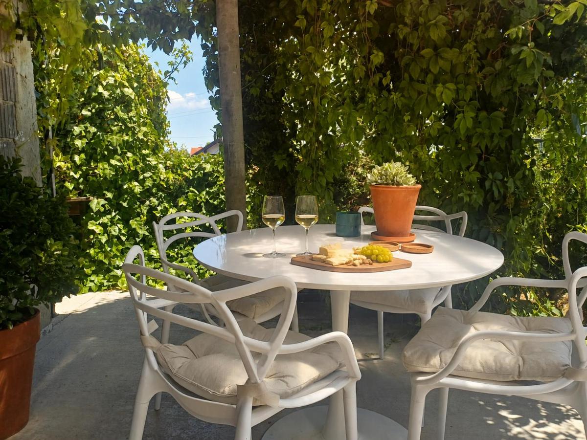 Slow Living Retreat near Zagreb - Fast WiFi - Workspace - Pet Friendly - Ferienwohnung Mala Rakovica