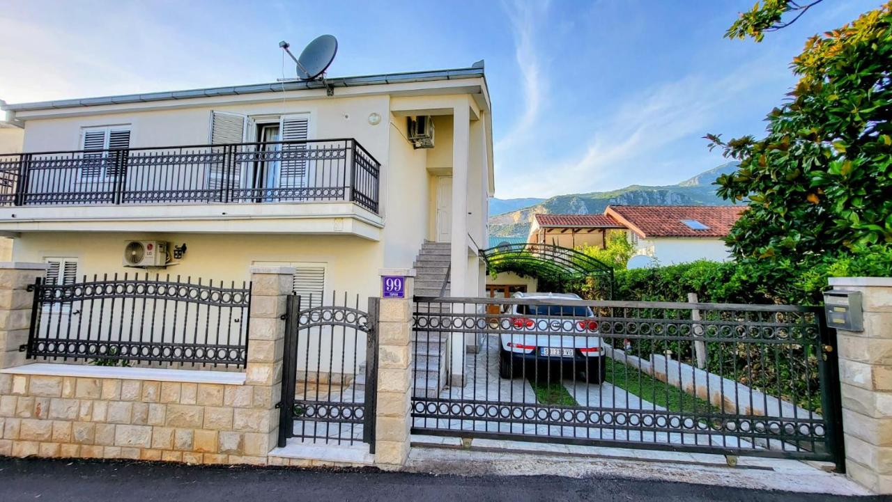 Villa Sonja Apartment & Garden - B&B Herceg Novi