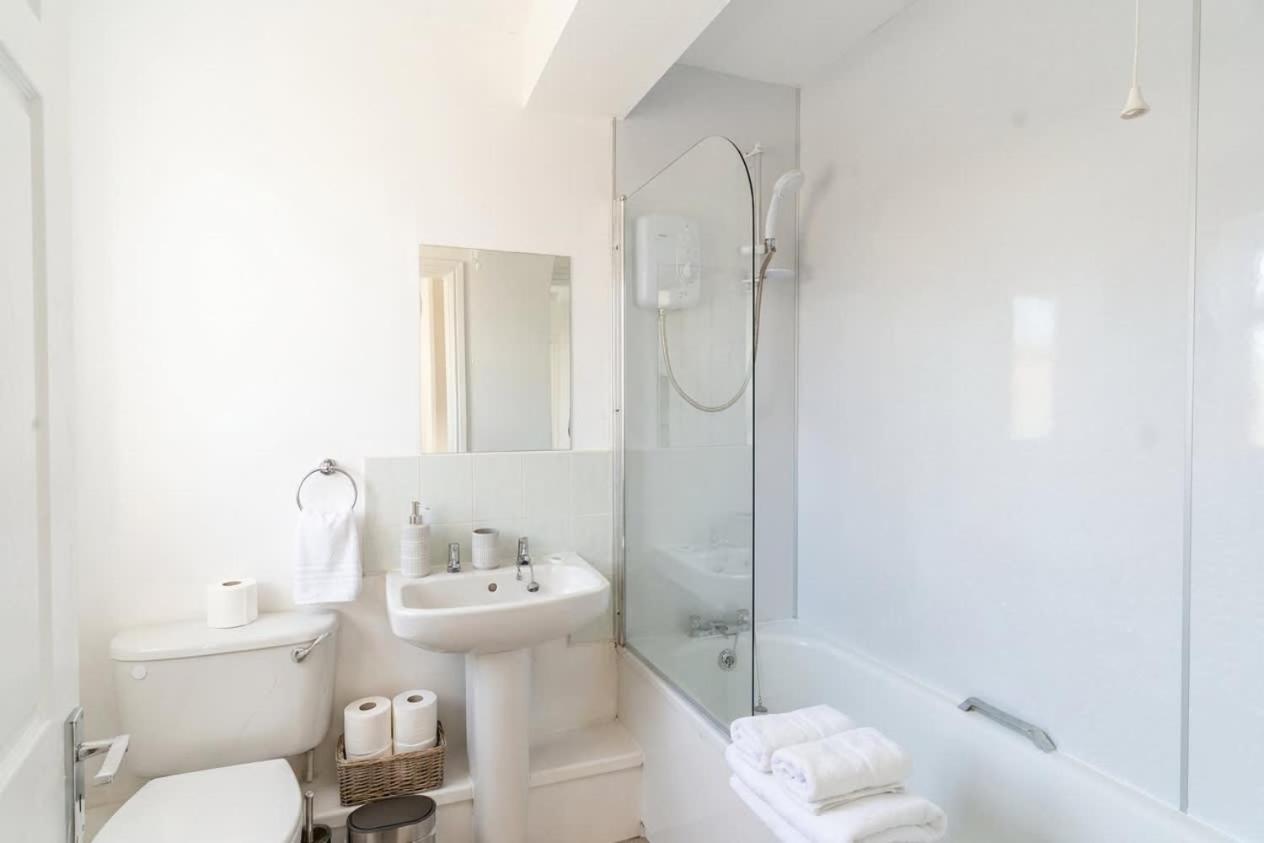 Bright 1 Bed Harbour-side Apartment in Whitehaven - B&B Whitehaven