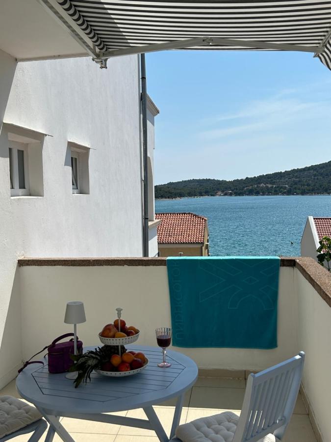 Habitación Doble con balcón y vistas al mar