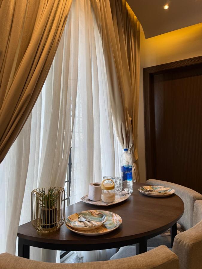 1 bed Cozy Private cinema Apartment - Ferienwohnung Lahore