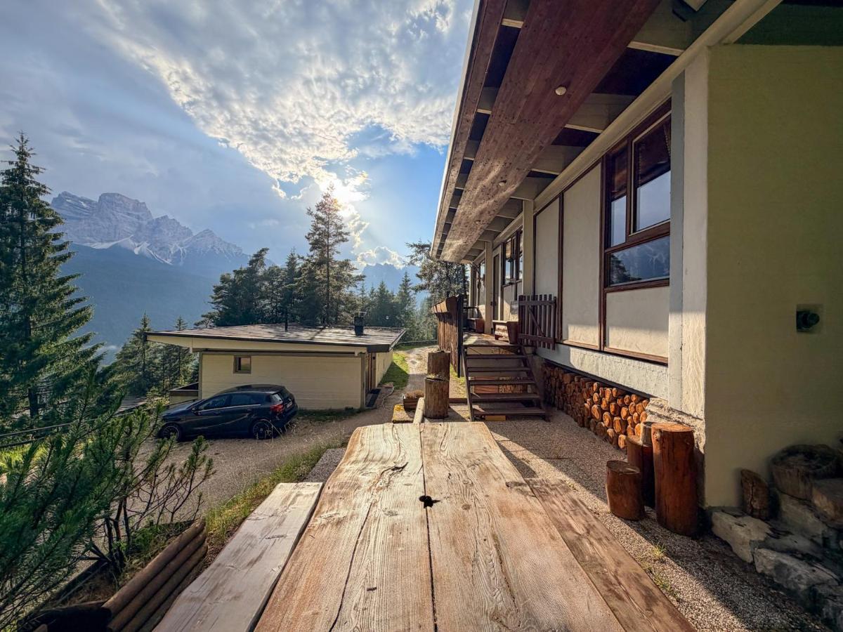 Ampio chalet nel bosco 3 camere, 3 bagni, relax vicino Cortina - B&B Borca di Cadore