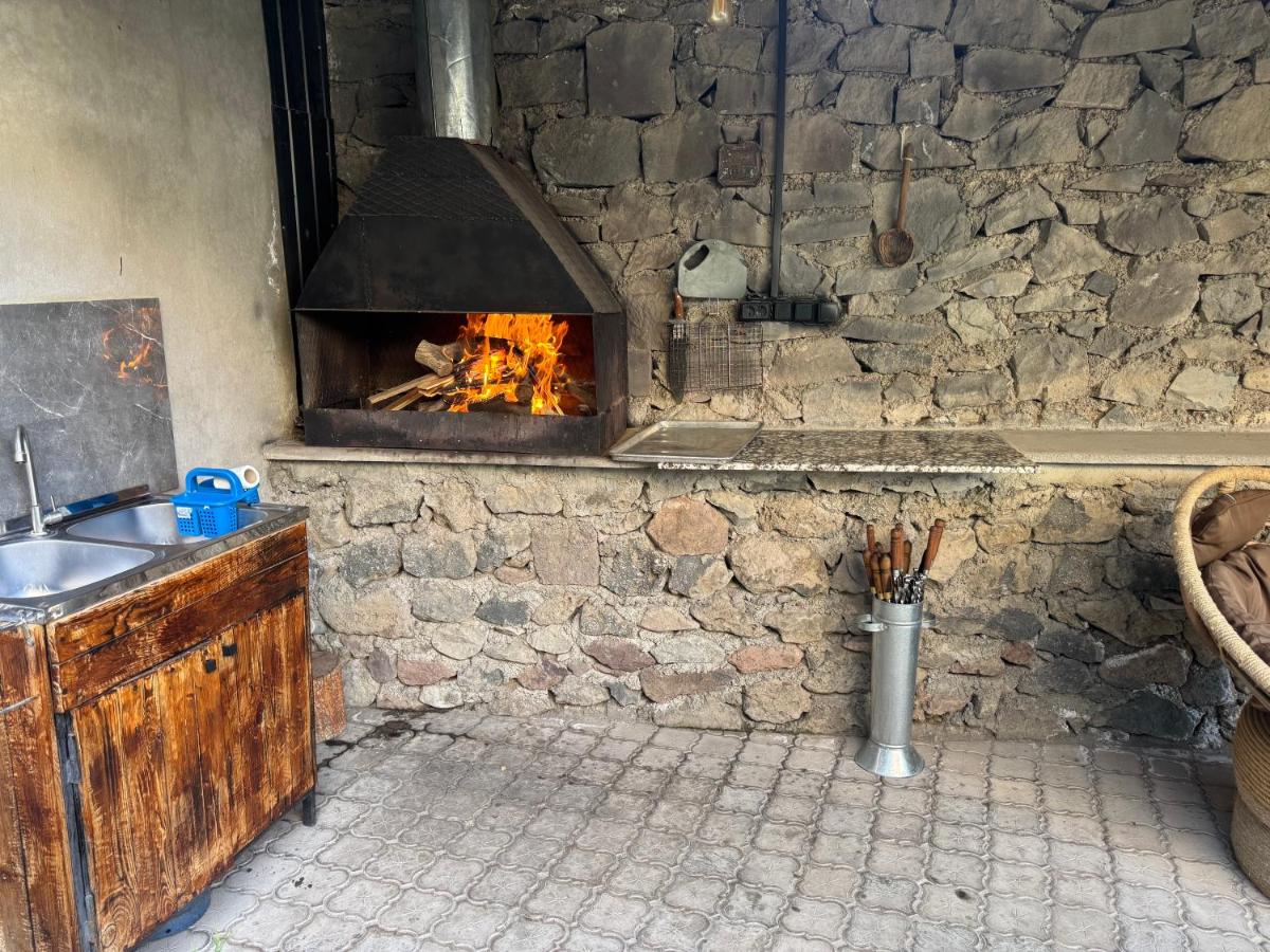 Mony Hotel - Bed and Breakfast Goris