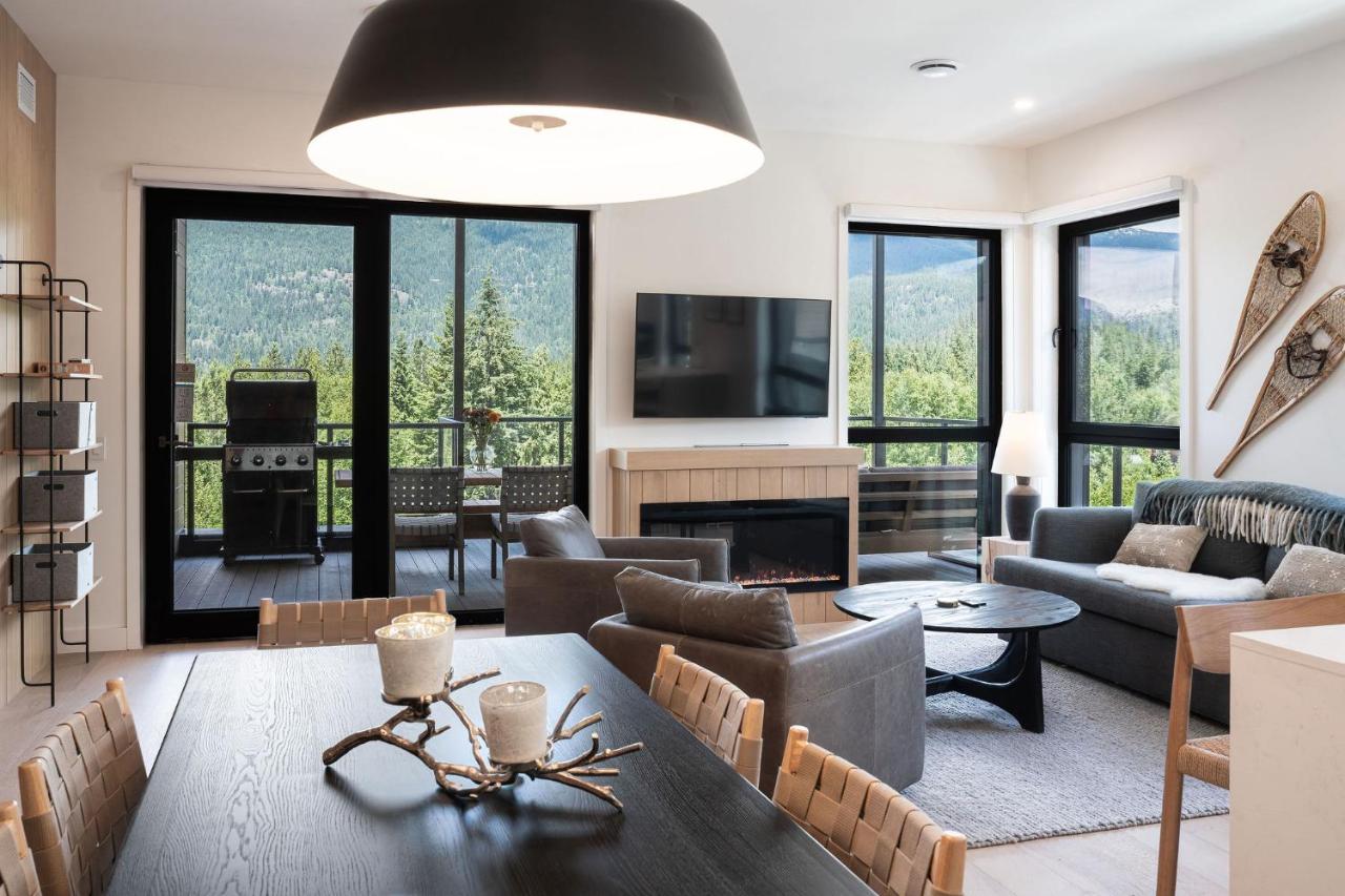 Ridgeline Penthouse by Revelstoke Vacations - Bed and Breakfast Revelstoke