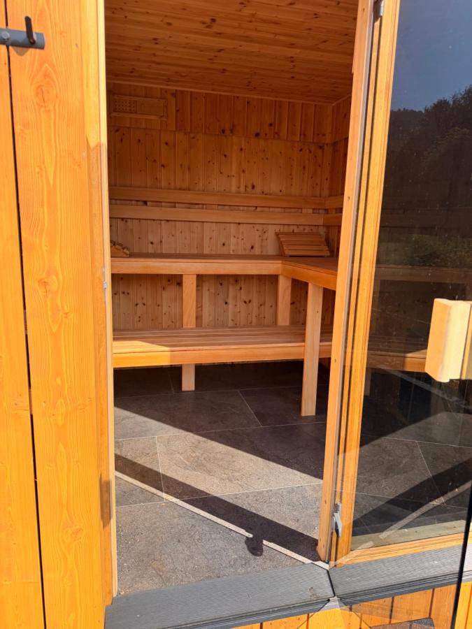 4Sosny, jacuzzi, siłownia, sauna, widok na Śnieżkę - B&B Miłków