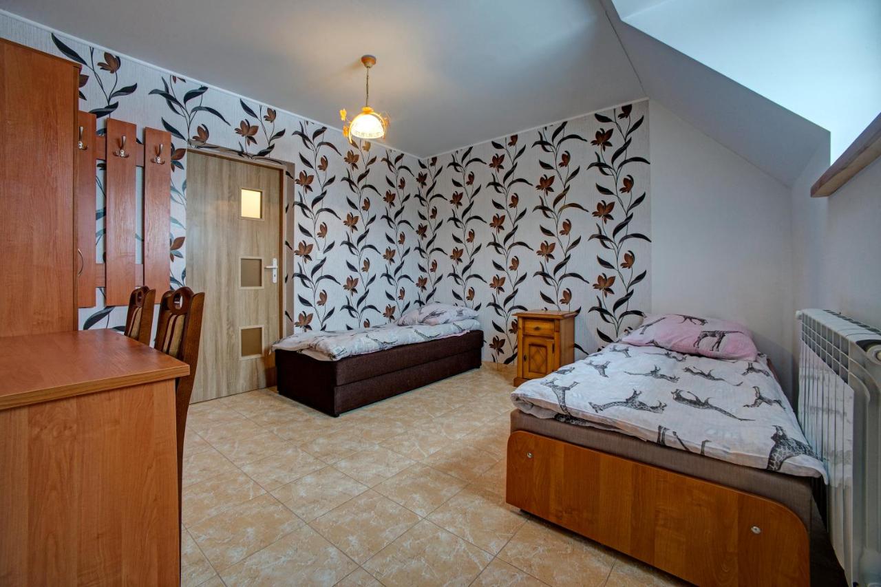 Economy Quadruple Room with Shared Bathroom