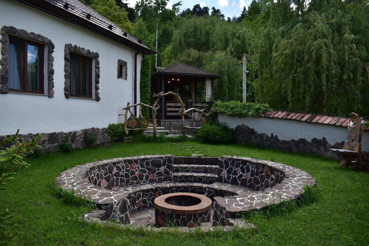 Waterfall House Dilijan - Bed and Breakfast Dilijan