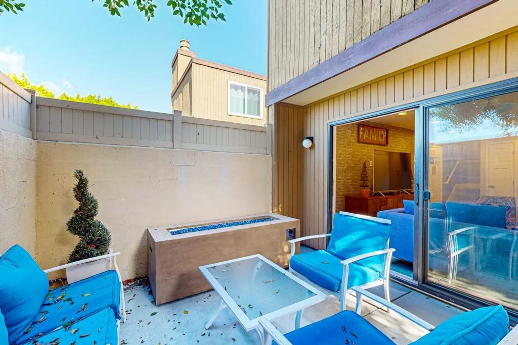 Castles Reach - Bed and Breakfast Anaheim