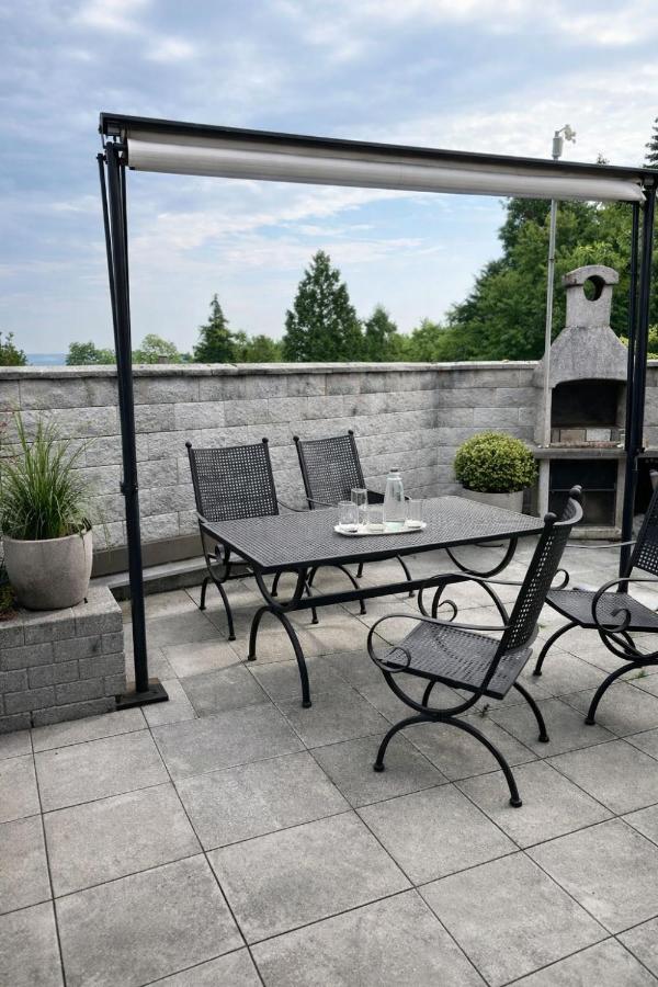 Bright apartment with large terrace & view of Krems - Chambres d'hôtes Mautern