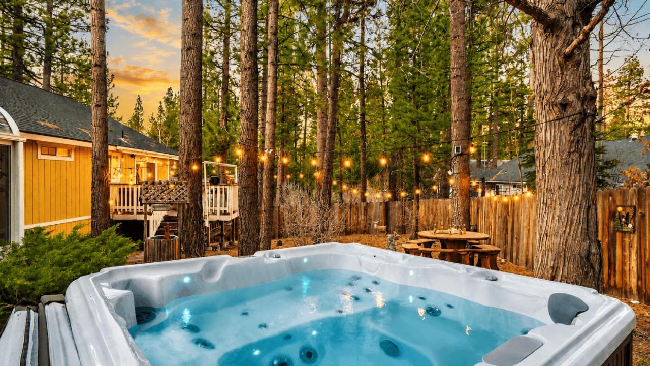 Pinehaven Retreat by AvantStay - B&B Big Bear Lake