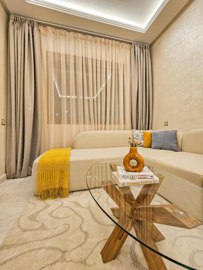 Luxury Modern Apartment Near Airport & Prime location - Bed and Breakfast Tanger