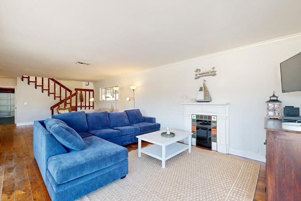 Newport Bay Front Vacation Home - B&B Newport Beach