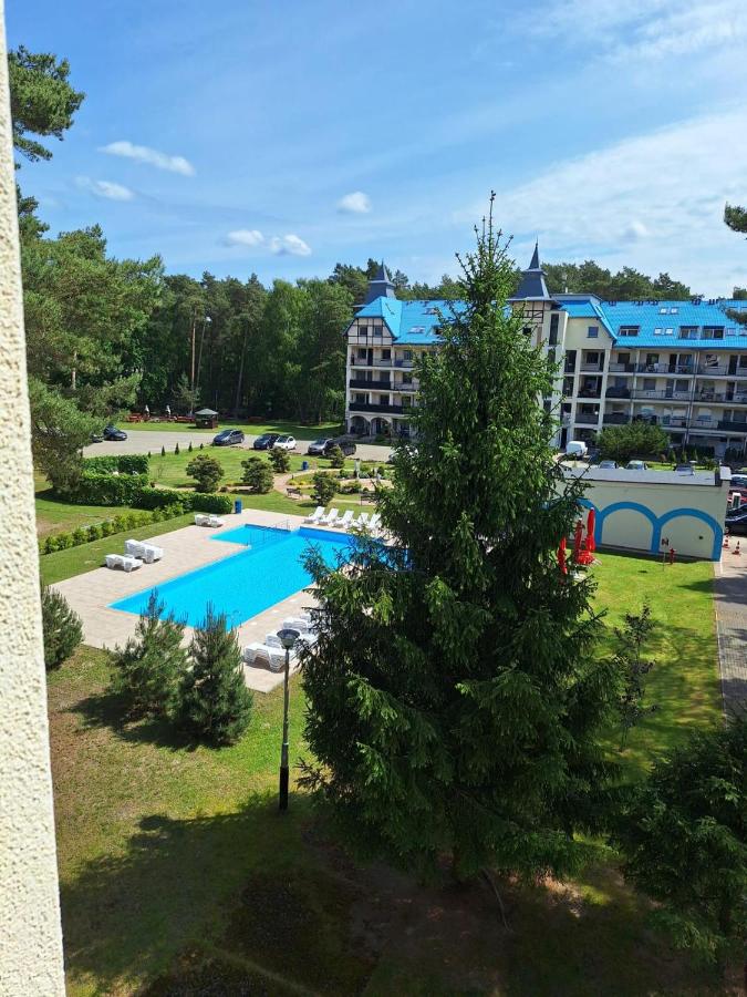 Apartamenty nad morzem z basenem parkingiem przy lesie sosnowy BLUE MARE - B&B Łukęcin