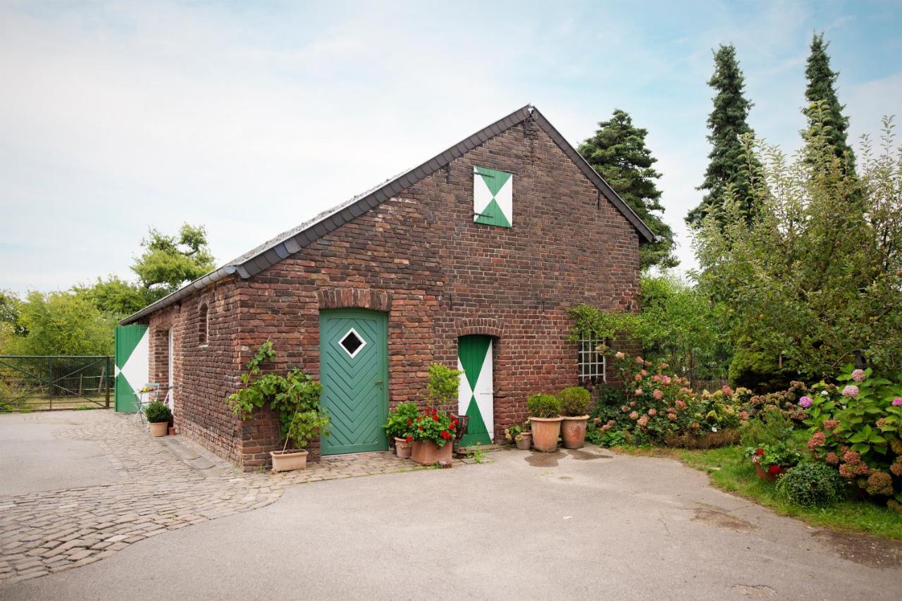 Kunst & Wohnen auf dem Bauernhof - B&B Krefeld