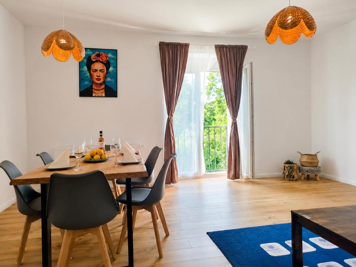 Modern 3BR Belvedere Apartment with Balconies - B&B Vienna