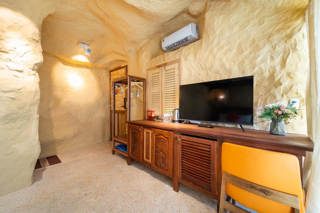 Family Room with Terrace