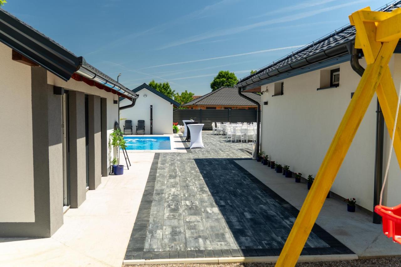Villa Azure Sea - Ferienwohnung Bijeljina