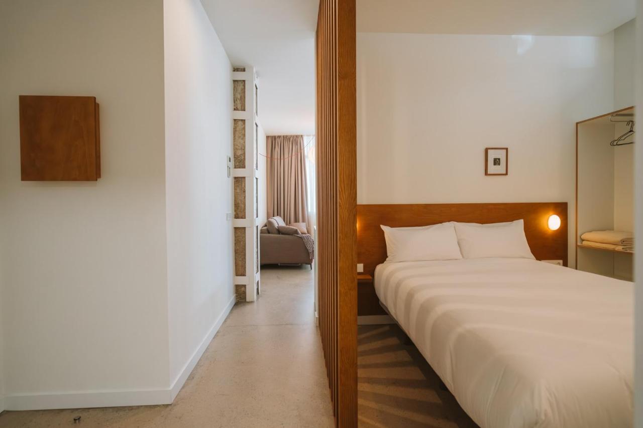 Apartamentos Turísticos - ELBUZONROJO - Bed and Breakfast Burgos