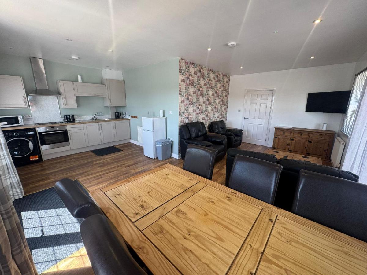 The Royal Oak Cottages - Bed and Breakfast Hunmanby