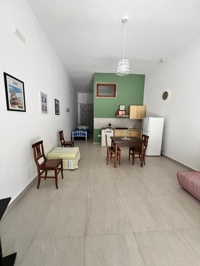 Desiree Apartment - Bed and Breakfast Trinitapoli