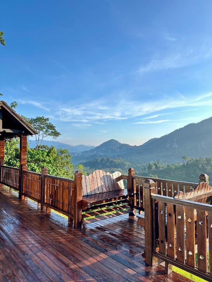 The RedBrick House x SerambiKayu - Ferienwohnung Bentung