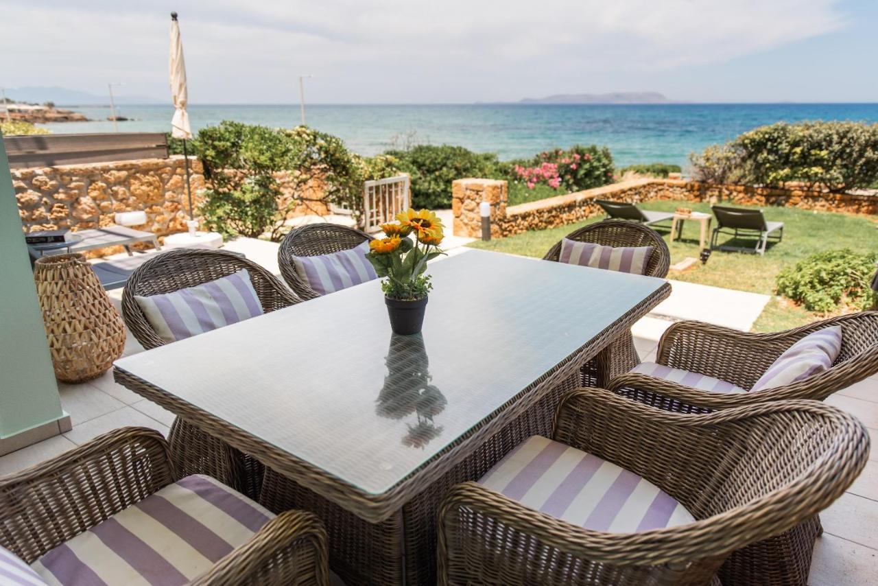 Sea View Beachfront Villa Peri - Bed and Breakfast Goúves