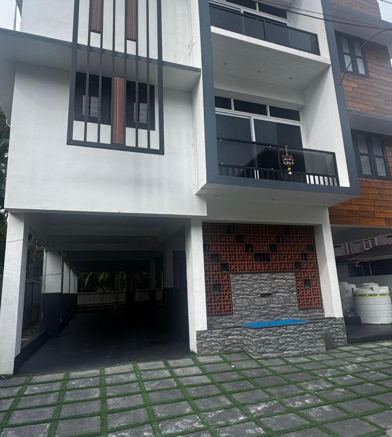 Vaishnavam 2BHK Family Staycation Trivandrum - B&B Thiruvananthapuram