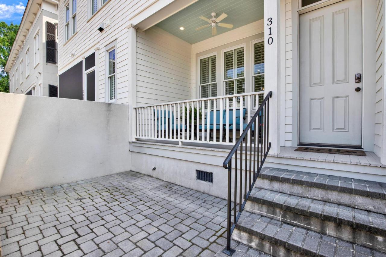 Lady Gwinnett - B&B Savannah