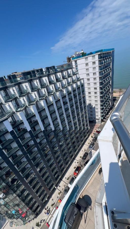 2 минуты до моря - B&B Batumi