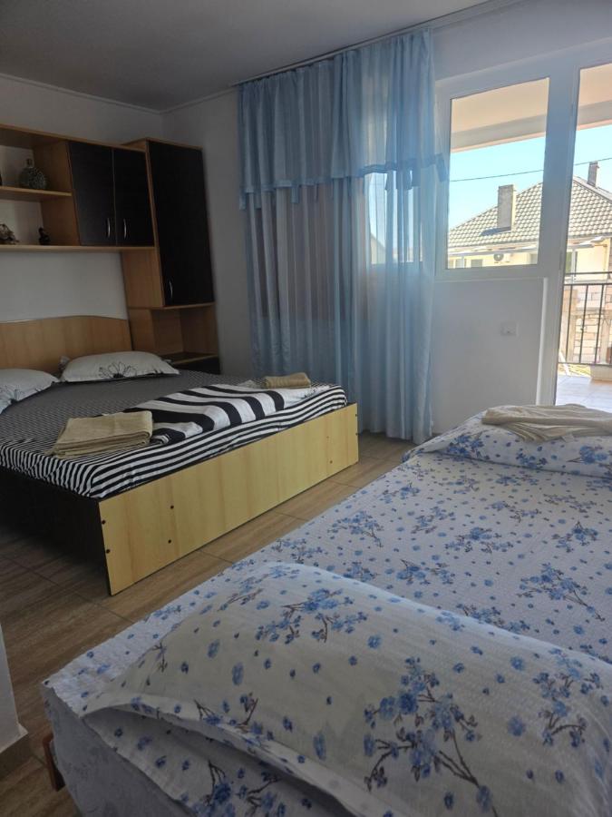 Pensiunea Nina - B&B 2 Mai