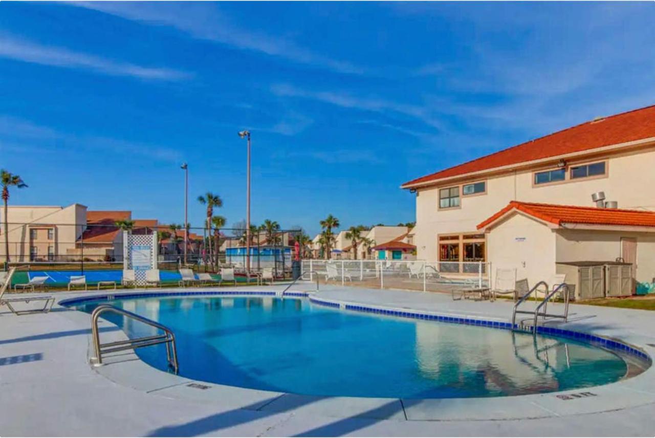Beach Access with Private Patio - B&B Panama City Beach
