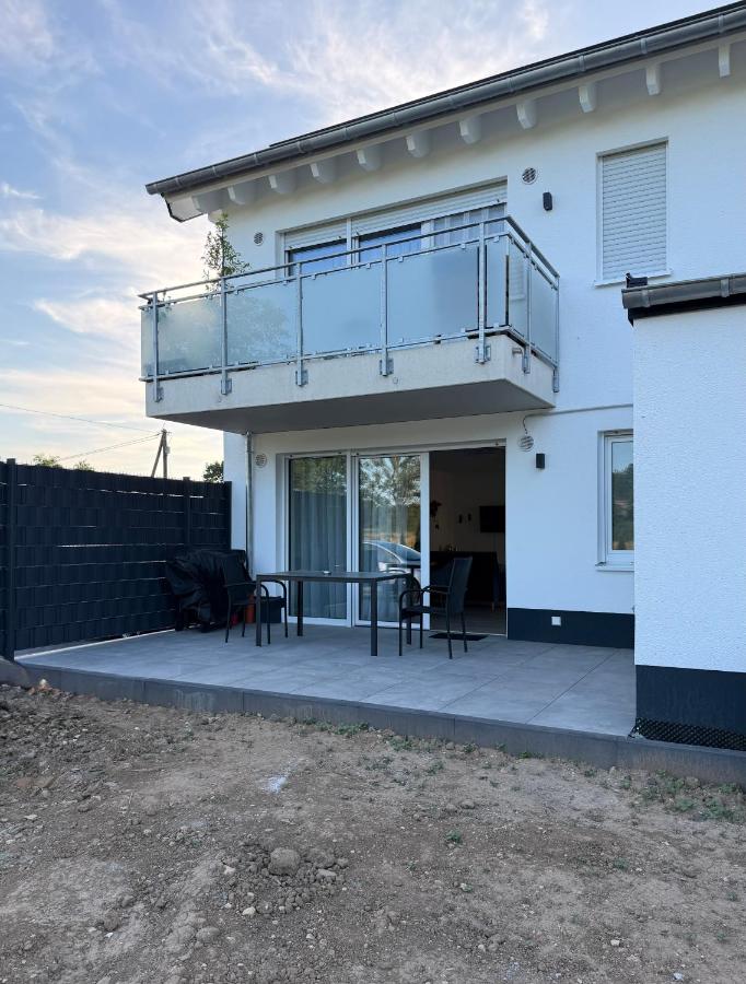 Moderne Ferienwohnung 1 nähe Phantasialand Köln Kleine Auszeit 1 - B&B Weilerswist