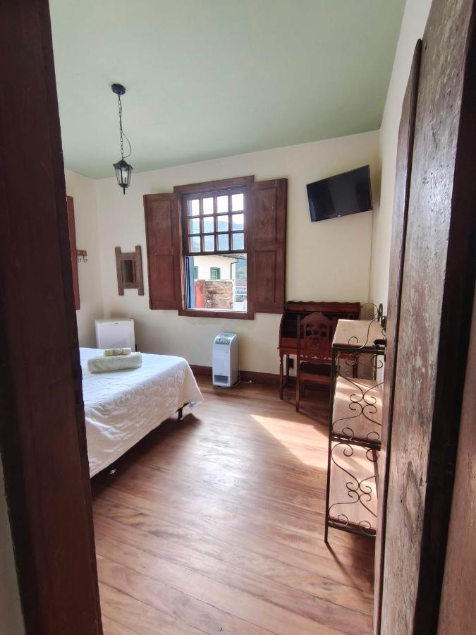 CASA RAIZ cama café e prosa - B&B Ouro Preto