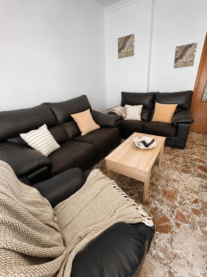 Apartamento EL LUCENTINO - Bed and Breakfast Lucena