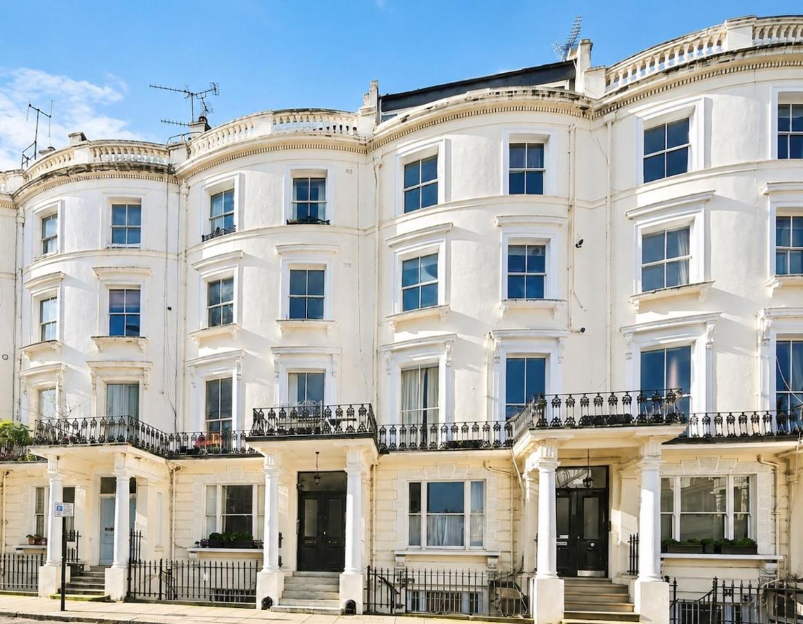 Cute Notting Hill Apartment with Private Patio and Netflix - Near Hyde Park - Chambres d'hôtes Londres