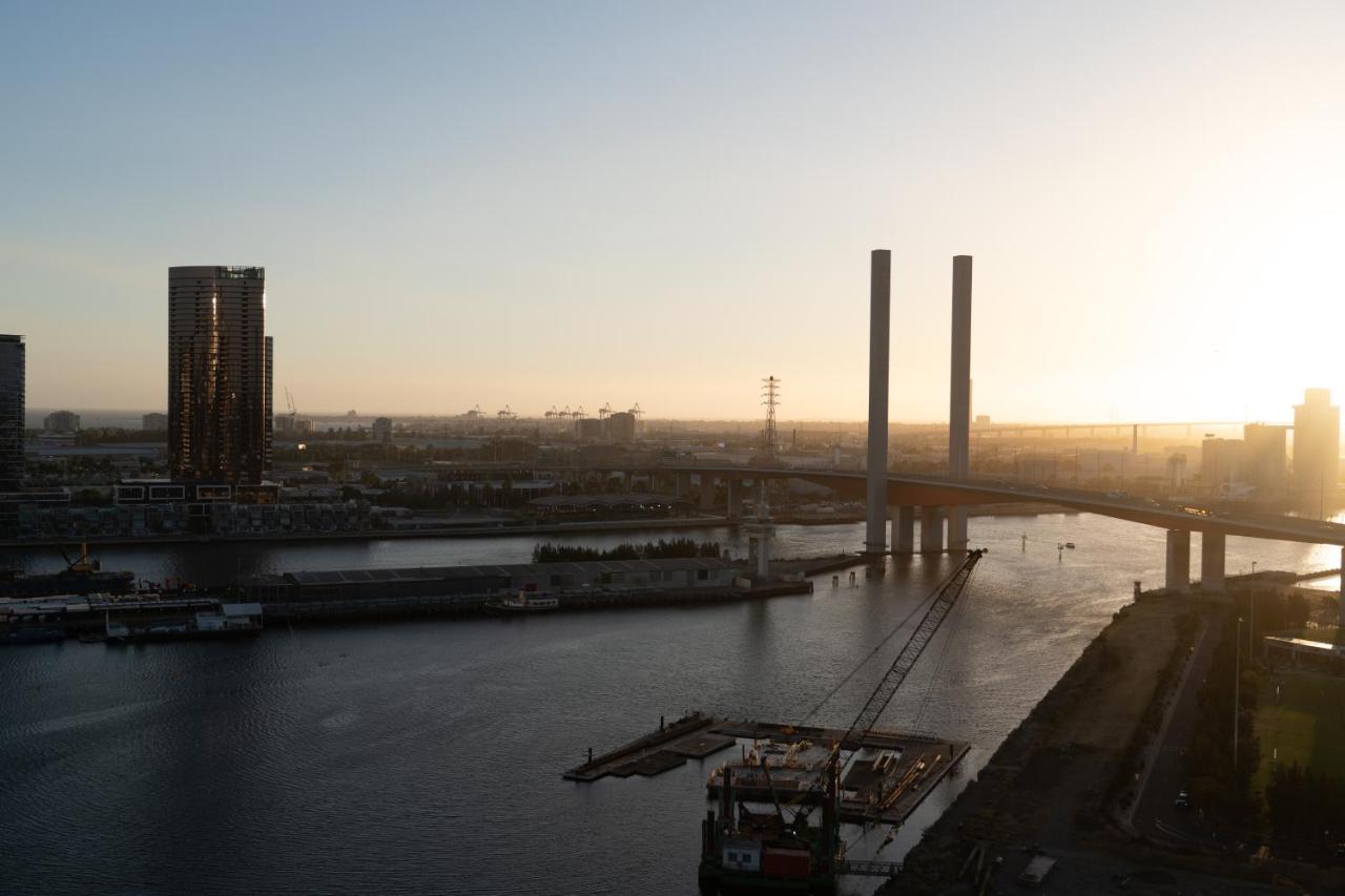 River View 1BR Docklands Apartment sleeps 3 - Chambres d'hôtes Melbourne